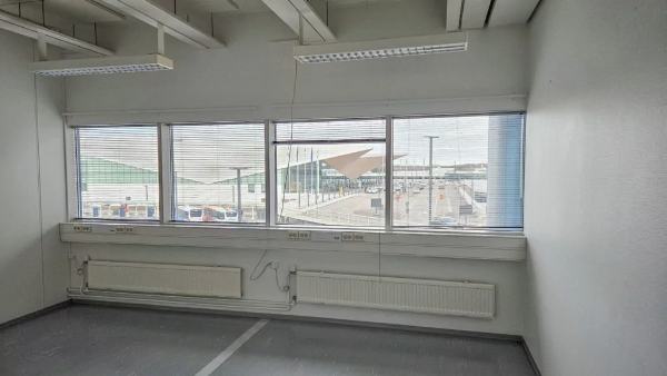 Lent&auml;j&auml;ntie 1, Vantaa, 702 m&sup2; toimisto
