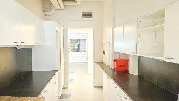 Lent&auml;j&auml;ntie 1, Vantaa, 702 m&sup2; toimisto