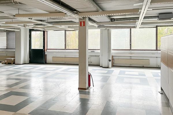 Kuninkaantammenkierto 3, Helsinki, 2225 m&sup2; varasto