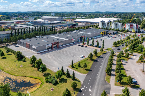 Voimalankatu 6, Riihim&auml;ki, 735 m&sup2; liiketila, varasto