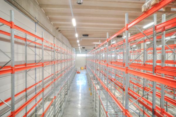 Juvan Teollisuuskatu 25, Espoo, 1716 m&sup2; varasto