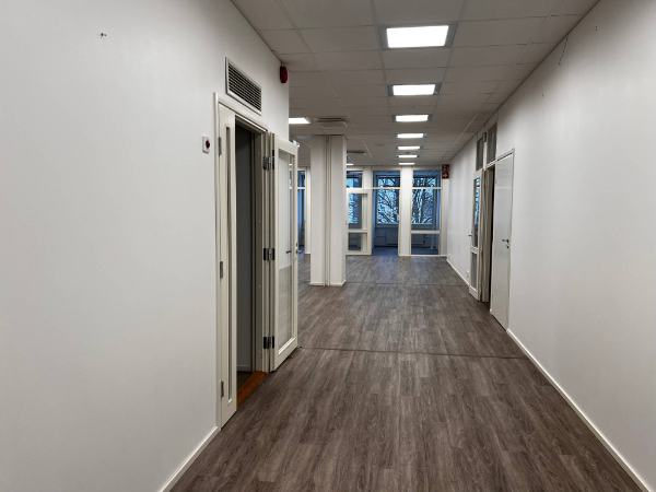 Koivuvaarankuja 2, Vantaa, 305 m&sup2; toimisto, varasto