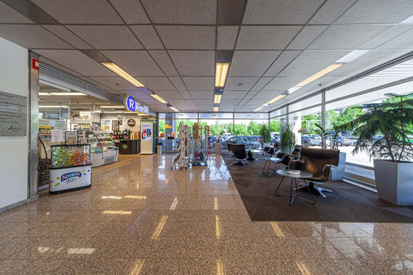 Koivuvaarankuja 2, Vantaa, 8632 m&sup2; tuotanto, varasto, toimisto