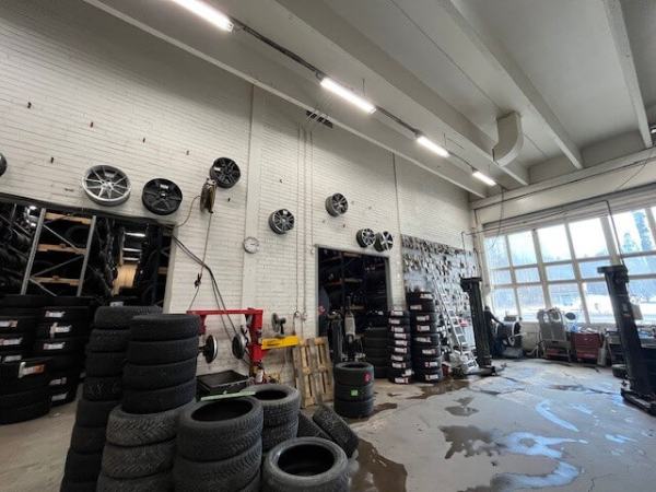 Sarkatie 2, Vantaa, 1050 m&sup2; varasto, toimisto