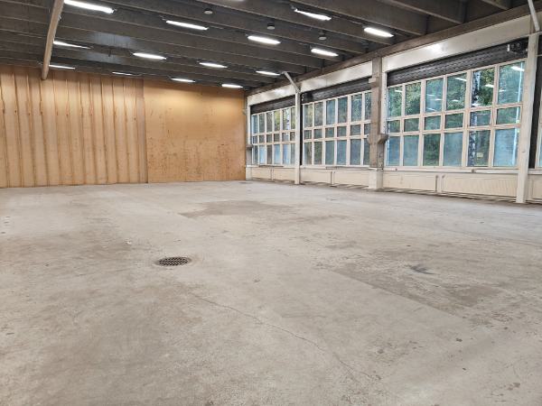 Sarkatie 2, Vantaa, 1050 m&sup2; varasto, toimisto