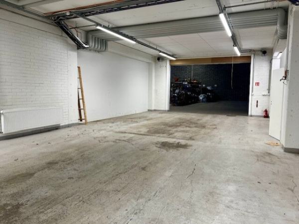 Valokaari 8, Helsinki, 1568 m² varasto, tuotanto