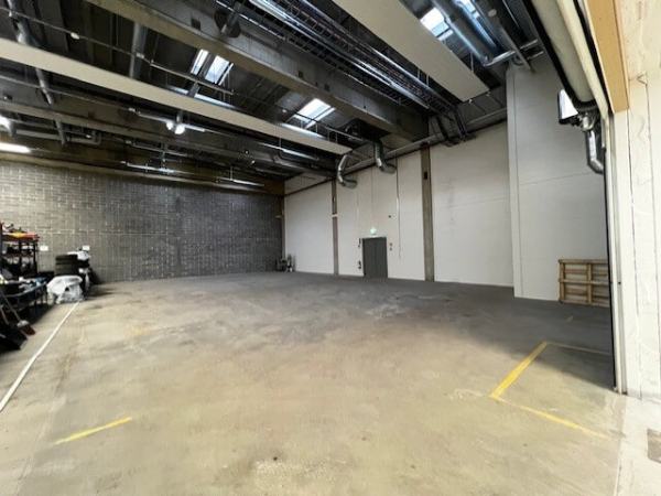 Valokaari 8, Helsinki, 1568 m² varasto, tuotanto