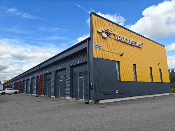 T&ouml;lkkim&auml;enkuja 3, H&auml;meenlinna, 51 m&sup2; varasto, ty&ouml;tila, autotalli/-halli