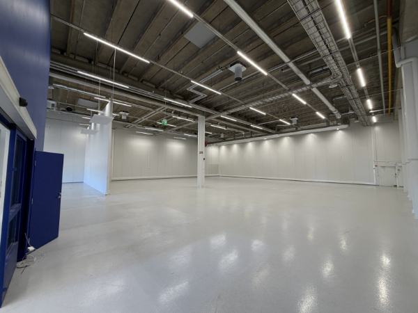 S&auml;hk&ouml;tie 1, Vantaa, 1930 m&sup2; liiketila, varasto