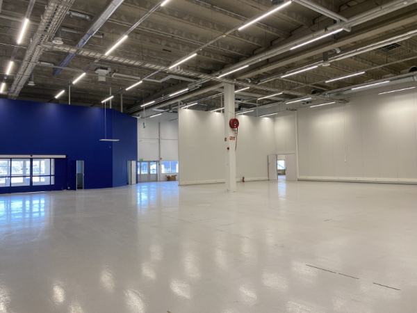 S&auml;hk&ouml;tie 1, Vantaa, 1930 m&sup2; liiketila, varasto