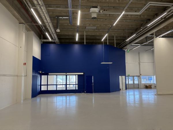 S&auml;hk&ouml;tie 1, Vantaa, 1930 m&sup2; liiketila, varasto