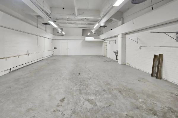 Valokaari 10, Helsinki, 398 m² toimisto, varasto