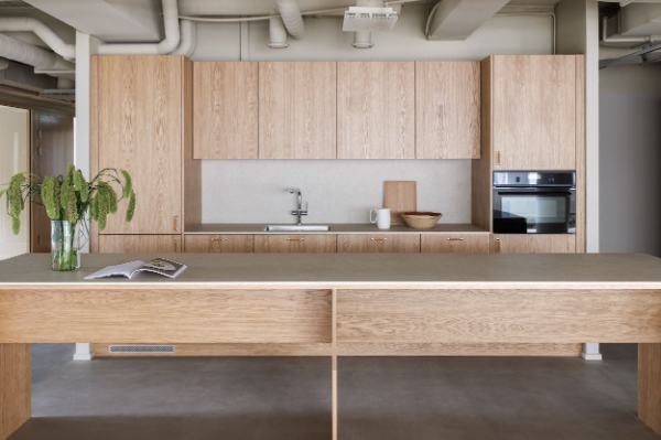 Siltasaarenkatu 12, Helsinki, 307 m&sup2; toimisto