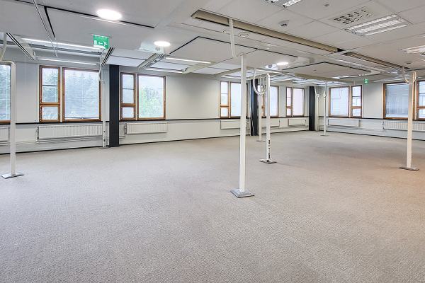 Tekniikantie 12, Espoo, 370 m&sup2; toimisto
