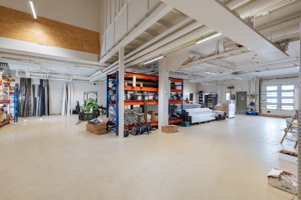 Juvankartanontie 15, Espoo, 1948 m&sup2; tuotanto, varasto, toimisto