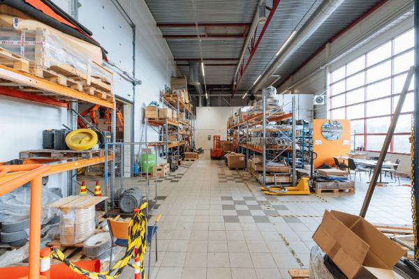 Juvankartanontie 15, Espoo, 1948 m&sup2; tuotanto, varasto, toimisto