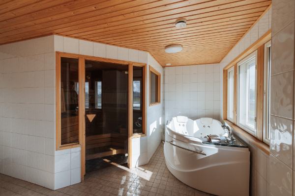 Juvankartanontie 15, Espoo, 1948 m&sup2; tuotanto, varasto, toimisto