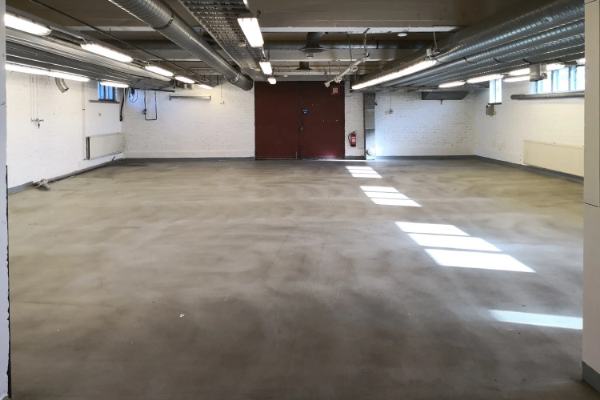 Valokaari 10, Helsinki, 141 m&sup2; varasto, tuotanto